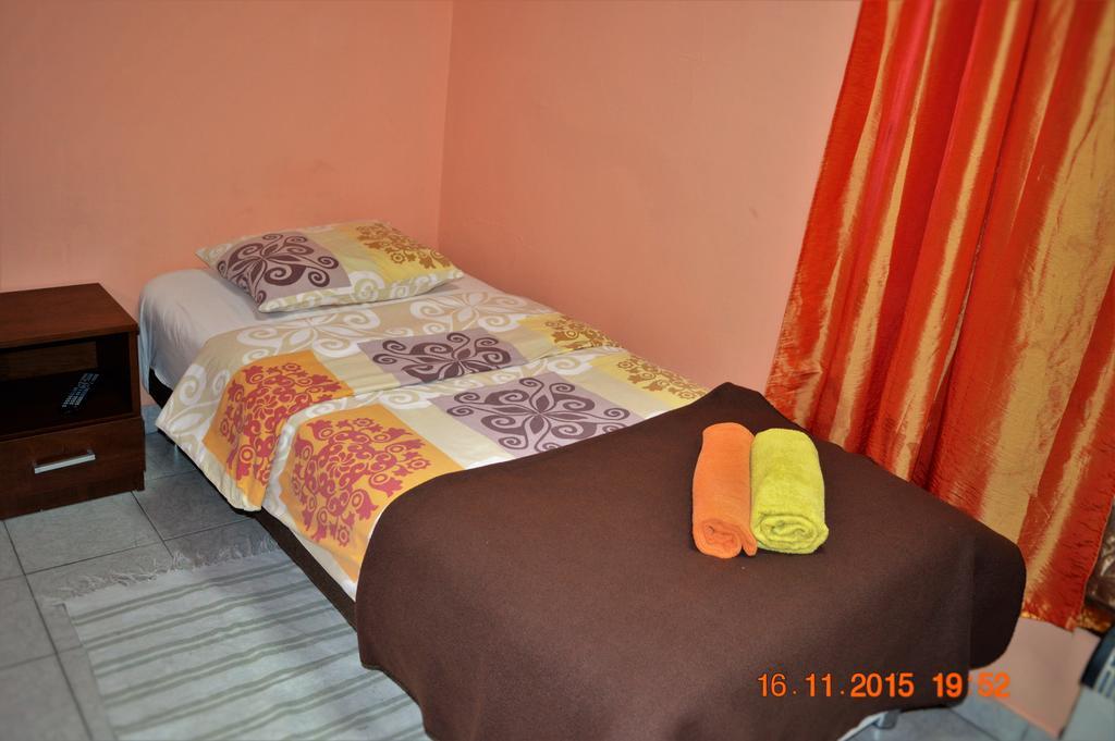 Honey Hostel 克拉科夫 客房 照片