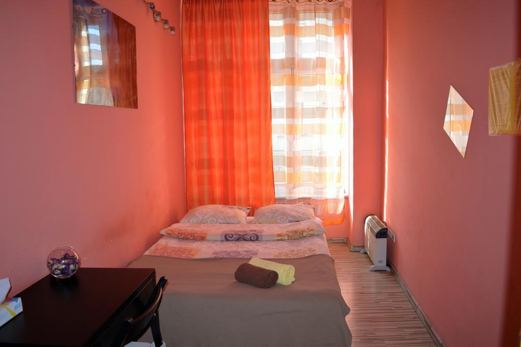 Honey Hostel 克拉科夫 外观 照片